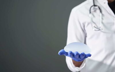 Augmentation mammaire : existe-t-il des prothèses mammaires en forme de poire ?