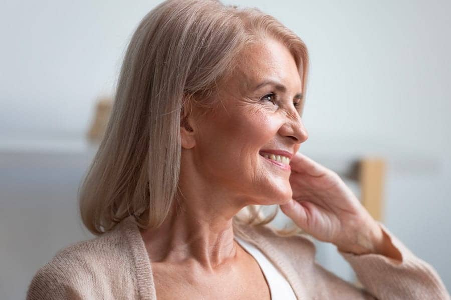 comment remonter les bajoues tombantes lifting cervico facial chirurgie esthetique visage docteur jerry levy chirurgien esthetique chirurgie du visage medecine esthetique paris